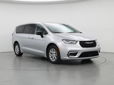 Photo of a 2024 Chrysler Pacifica Touring L 4DR Mini-Van for sale