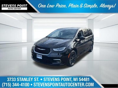 Photo of a 2024 Chrysler Pacifica Touring L 4DR Mini-Van for sale