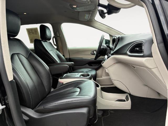 2024 Chrysler Pacifica - $22,573