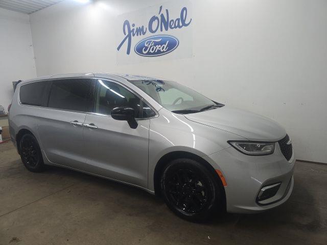 2024 Chrysler Pacifica - $24,197