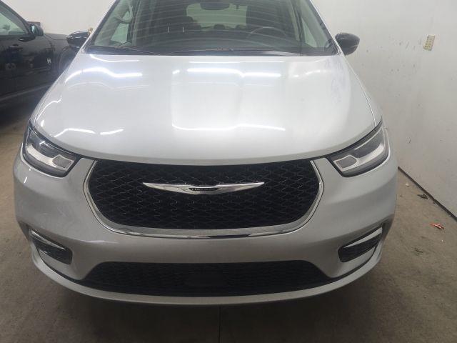 2024 Chrysler Pacifica - $24,197