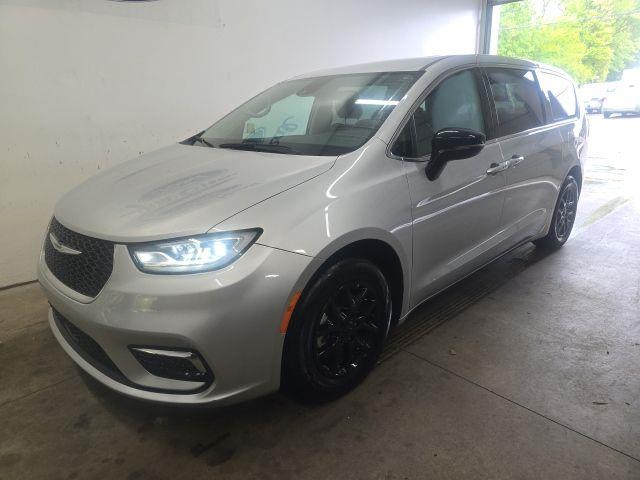 2024 Chrysler Pacifica - $24,197