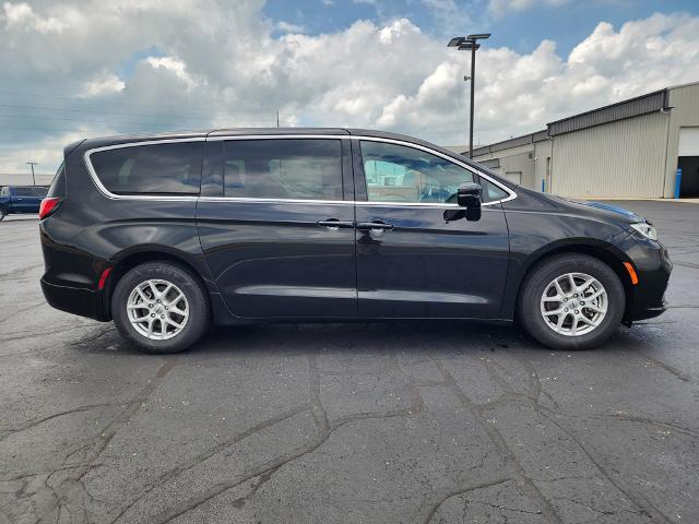 2025 Chrysler Pacifica - $29,246
