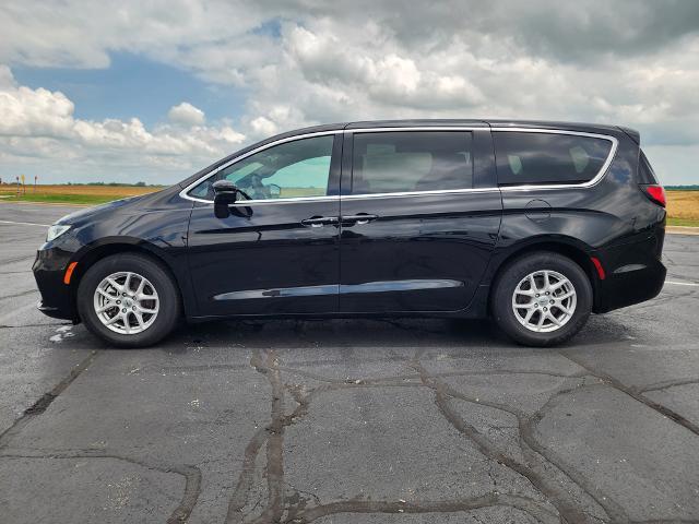 2025 Chrysler Pacifica - $29,246