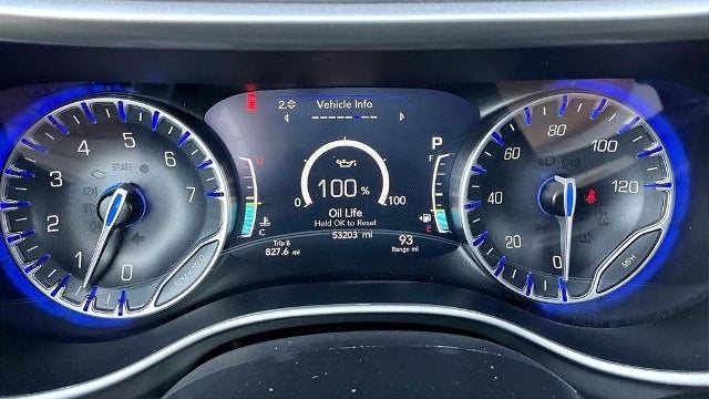 2025 Chrysler Pacifica Select