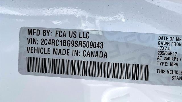 2025 Chrysler Pacifica Select