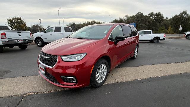 2025 Chrysler Pacifica