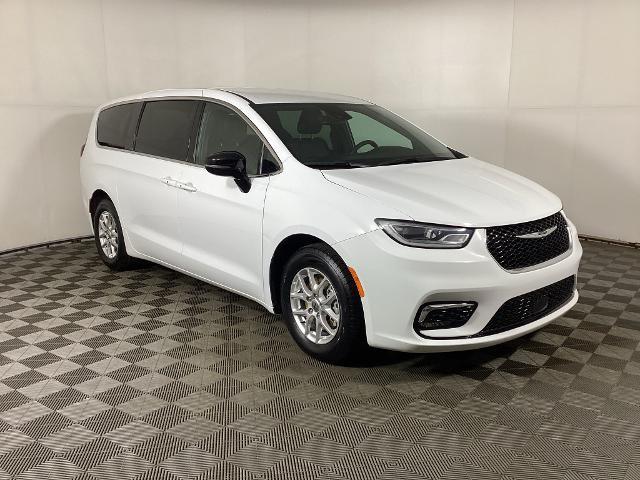 2025 Chrysler Pacifica - $25,995