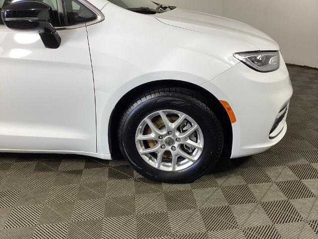 2025 Chrysler Pacifica - $25,995