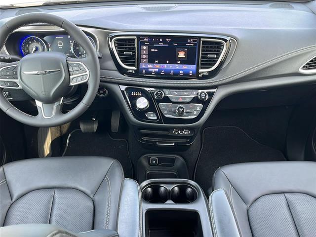 2025 Chrysler Pacifica - $32,897