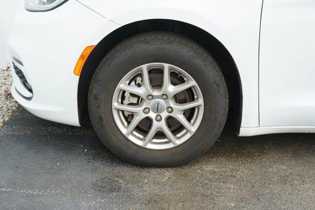 2025 Chrysler Pacifica - $21,300