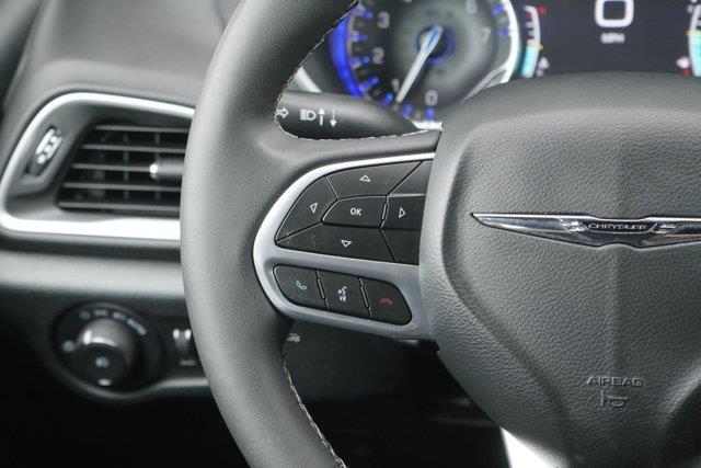 2025 Chrysler Pacifica - $21,300