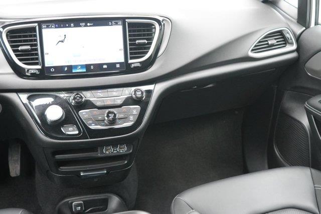 2025 Chrysler Pacifica - $21,300