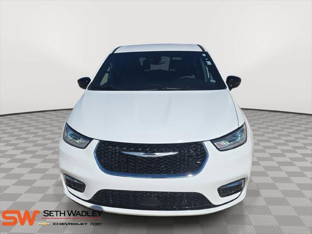 2025 Chrysler Pacifica - $26,000