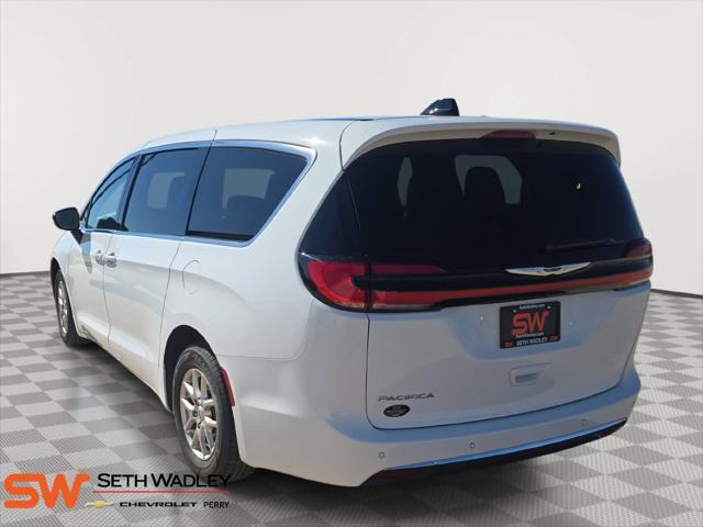 2025 Chrysler Pacifica - $26,000