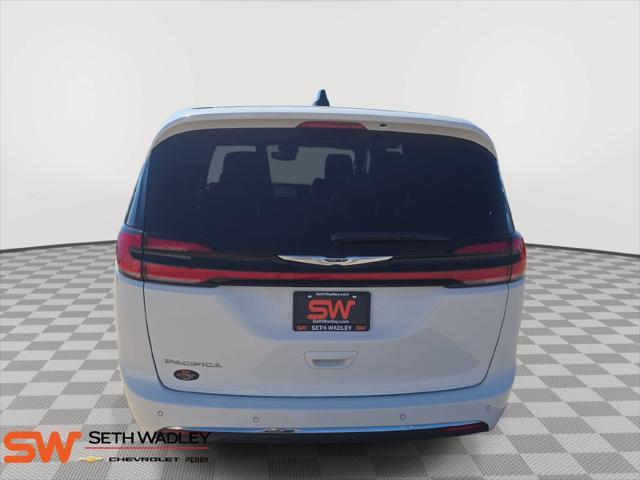 2025 Chrysler Pacifica - $26,000
