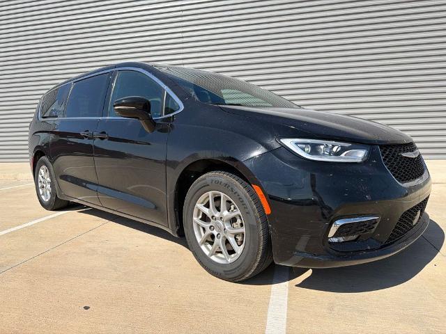 2025 Chrysler Pacifica - $21,804