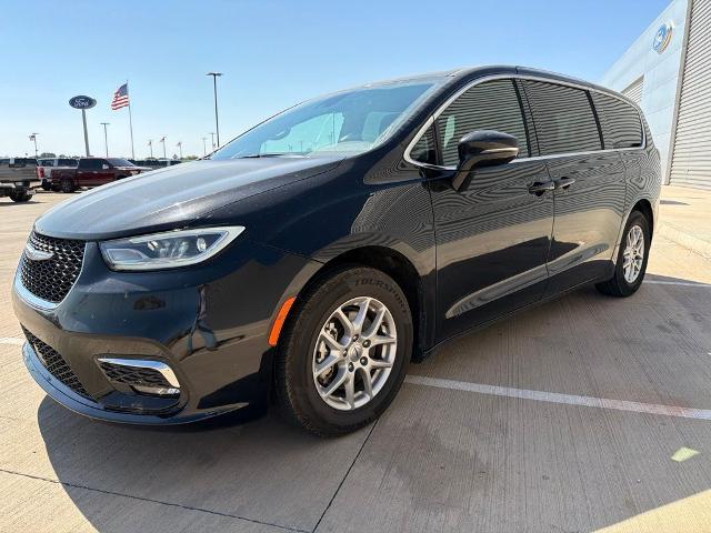 2025 Chrysler Pacifica - $21,804
