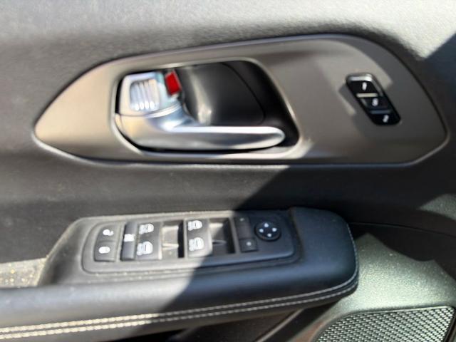 2025 Chrysler Pacifica - $21,804