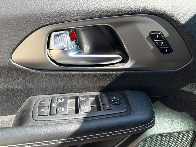 2025 Chrysler Pacifica - $21,804