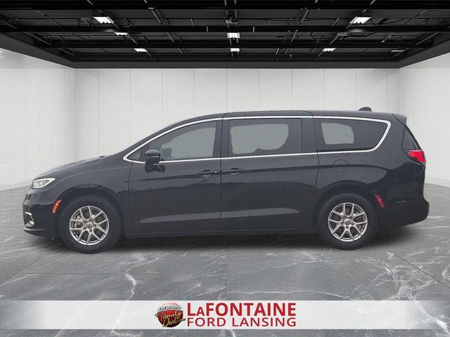 2025 Chrysler Pacifica - $24,000