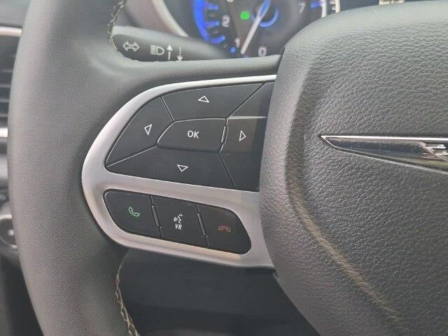 2025 Chrysler Pacifica - $24,000