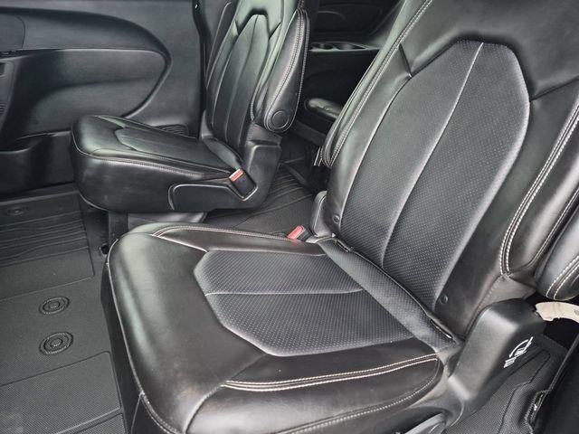 2025 Chrysler Pacifica - $24,000
