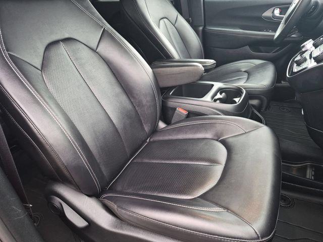 2025 Chrysler Pacifica - $24,000