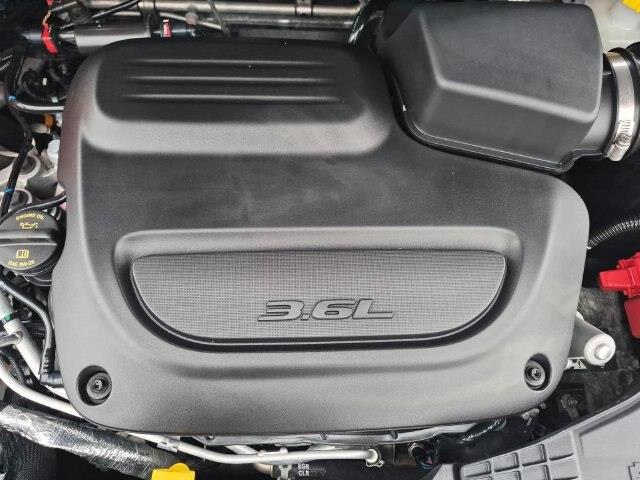 2025 Chrysler Pacifica - $24,000