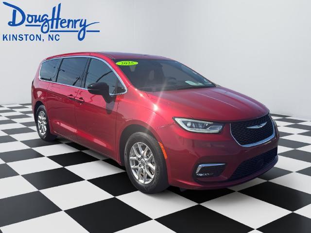 2025 Chrysler Pacifica - $24,954
