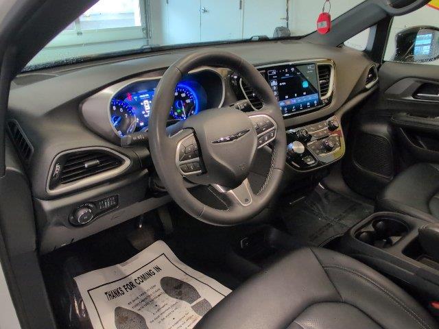 2025 Chrysler Pacifica - $24,843