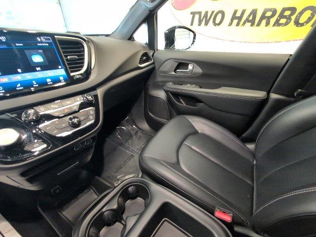 2025 Chrysler Pacifica - $24,843