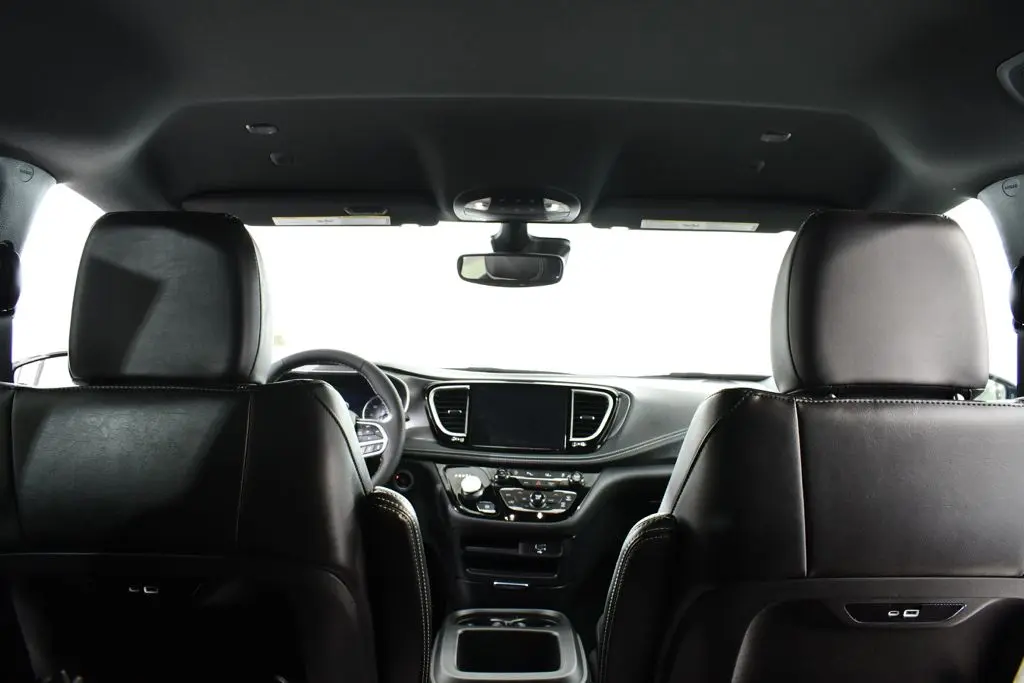 2026 Chrysler Pacifica - $61,900