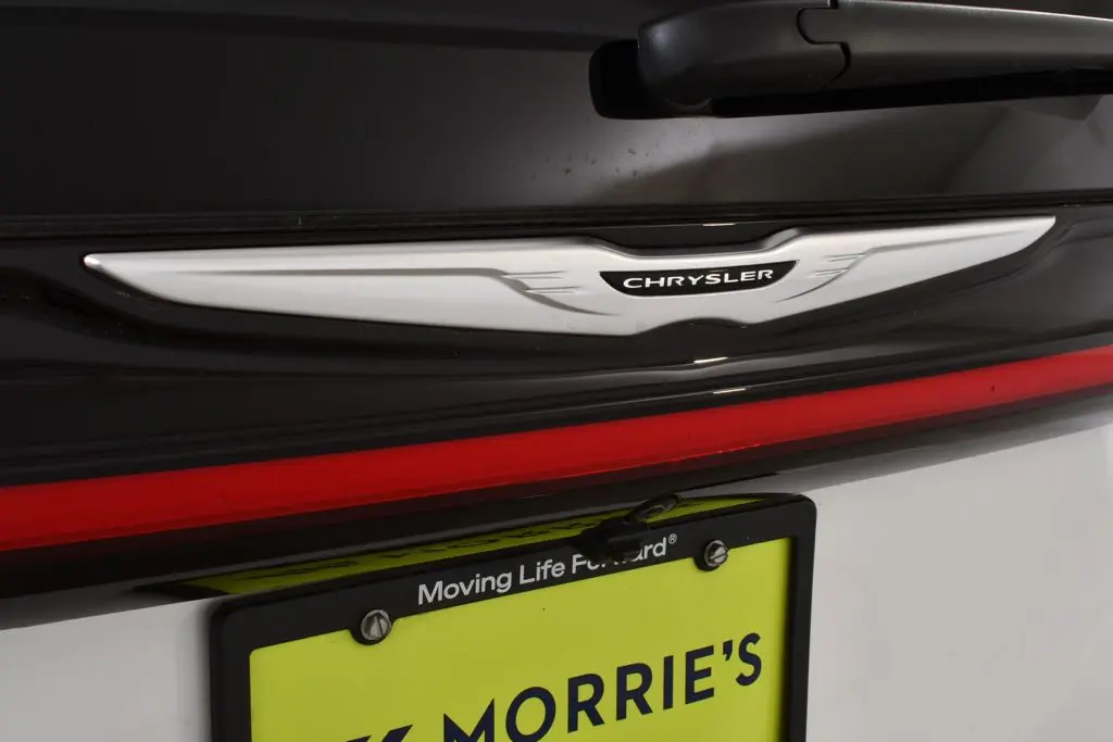 2026 Chrysler Pacifica - $61,900