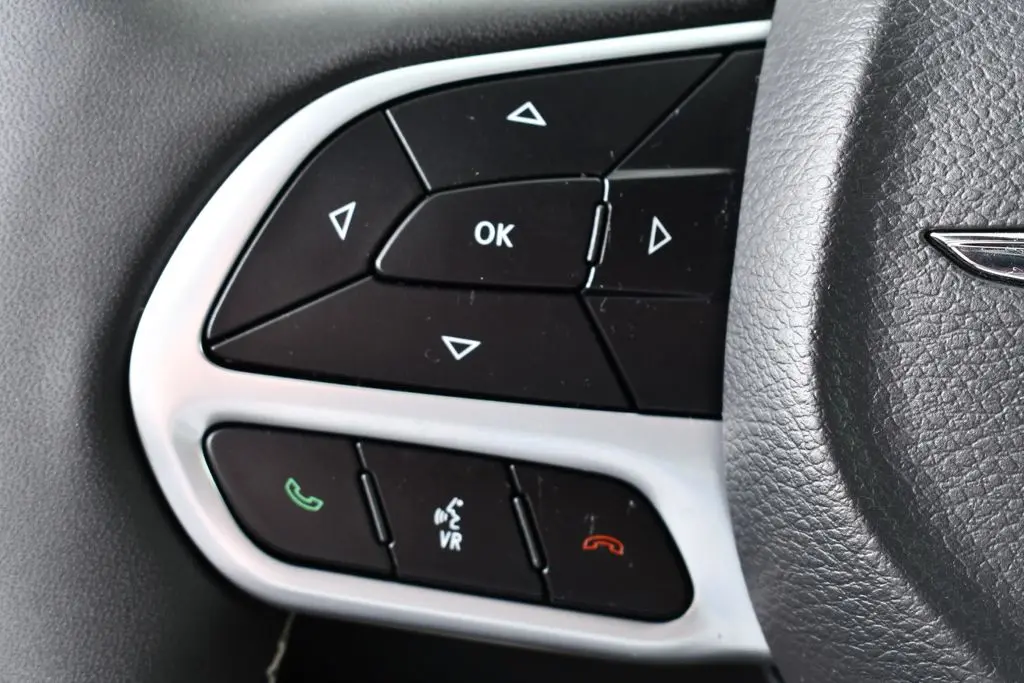 2026 Chrysler Pacifica - $61,900