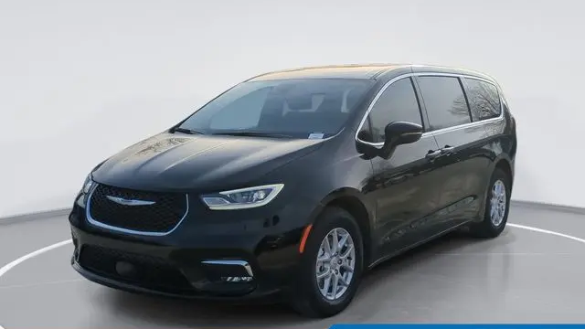 Preowned 2026 Chrysler Pacifica Select for Sale