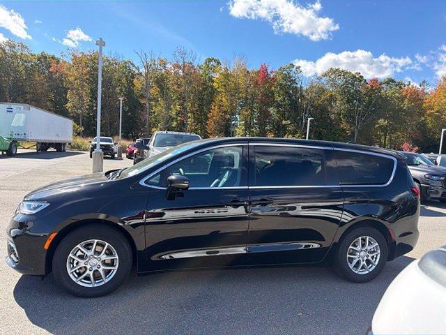 2026 Chrysler Pacifica - $29,904