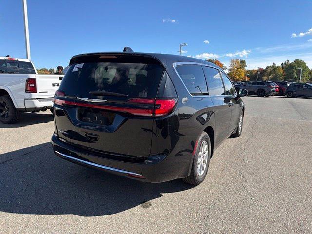 2026 Chrysler Pacifica - $28,883