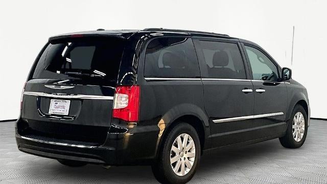 2015 Chrysler Town and Country Touring