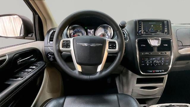 2015 Chrysler Town and Country Touring