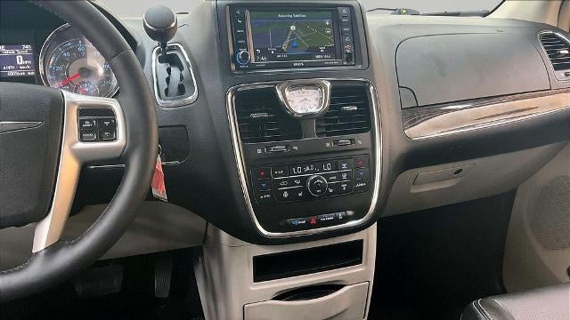 2015 Chrysler Town and Country Touring