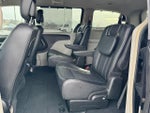2016 Town and Country Thumbnail 10
