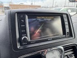 2016 Town and Country Thumbnail 22