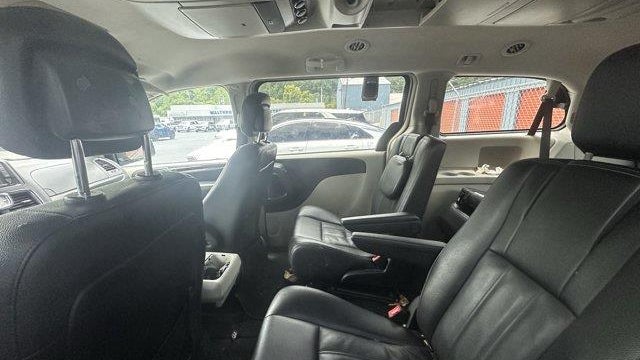 2016 Chrysler Town and Country Touring