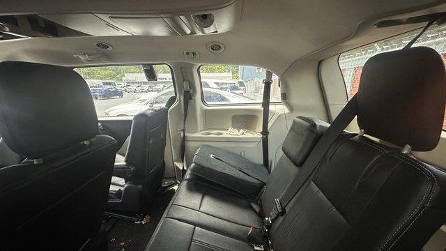 2016 Chrysler Town and Country Touring