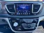 2017 Pacifica Thumbnail 22