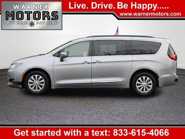 2017 Chrysler Pacifica - $13,989