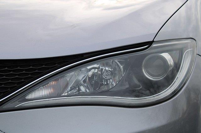 2017 Chrysler Pacifica - $13,989