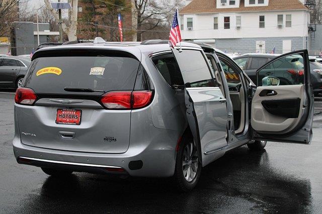 2017 Chrysler Pacifica - $13,989
