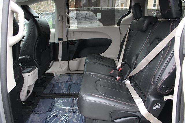 2017 Chrysler Pacifica - $13,989